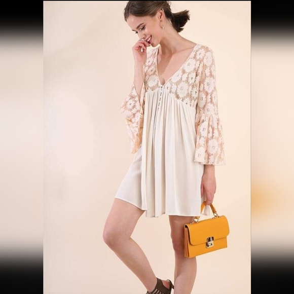 Blu Heaven Boho Bell Sleeve Floral Festival Dress, Ivory, Breezy, M, EUC - Picture 2 of 13